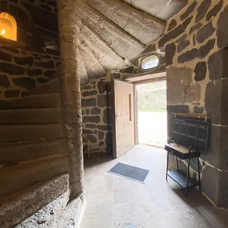 Chambre 1 ,Du Goutay Holiday home *