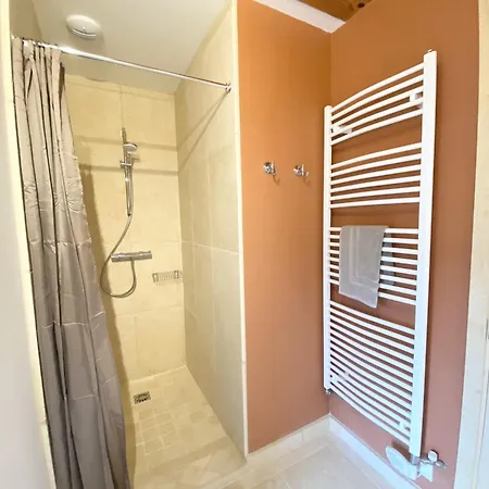Chambre 1 ,Du Goutay Holiday home Vergezac
